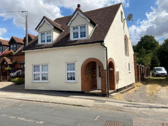37 The Street, Weeley, Clacton On Sea, Essex Co16 9Jd מראה חיצוני תמונה