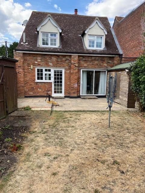 37 The Street, Weeley, Clacton On Sea, Essex Co16 9Jd מראה חיצוני תמונה